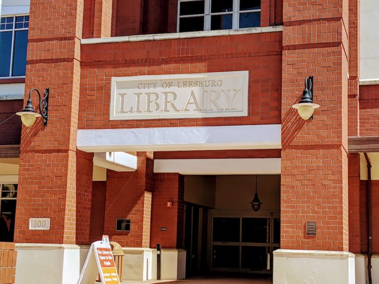 Leesburg Public Library