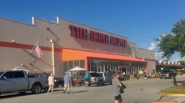 Leesburg man lands behind bars after attempting to get refund on paint at Home Depot