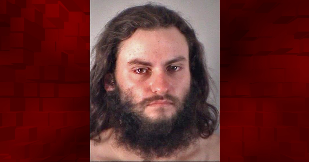 Broken tail light lands Leesburg man in jail on drug and gun charges