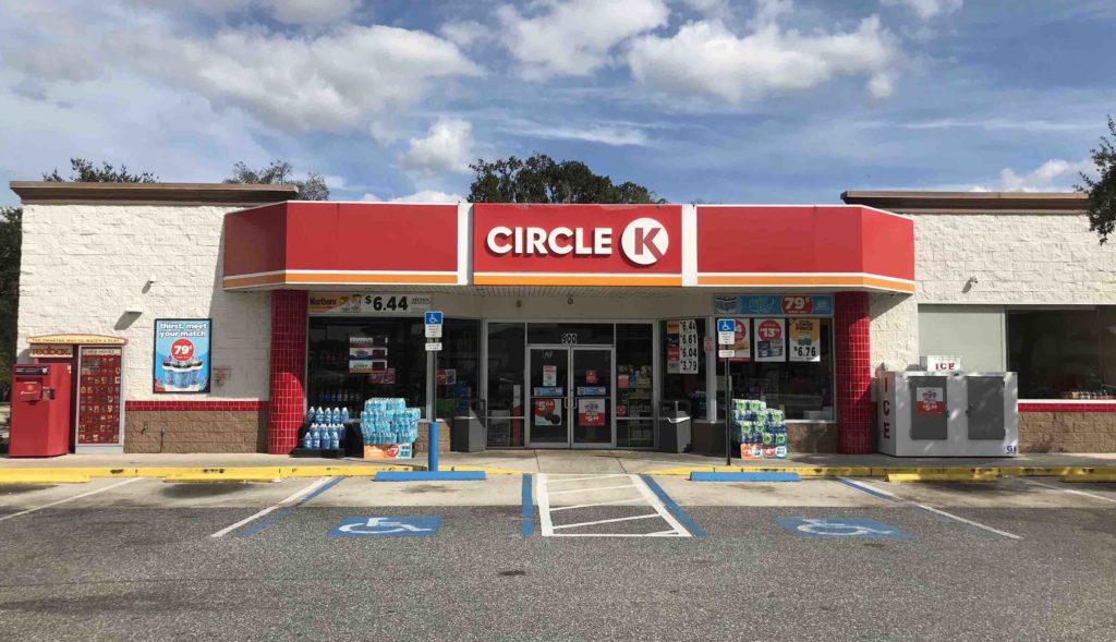 Wanted woman apprehended at Circle K in Leesburg