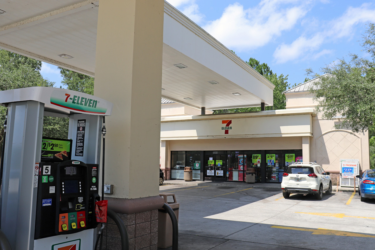 7 Eleven Mount Dora
