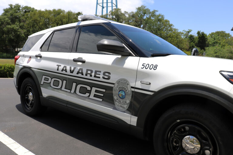 Tavares Police 3