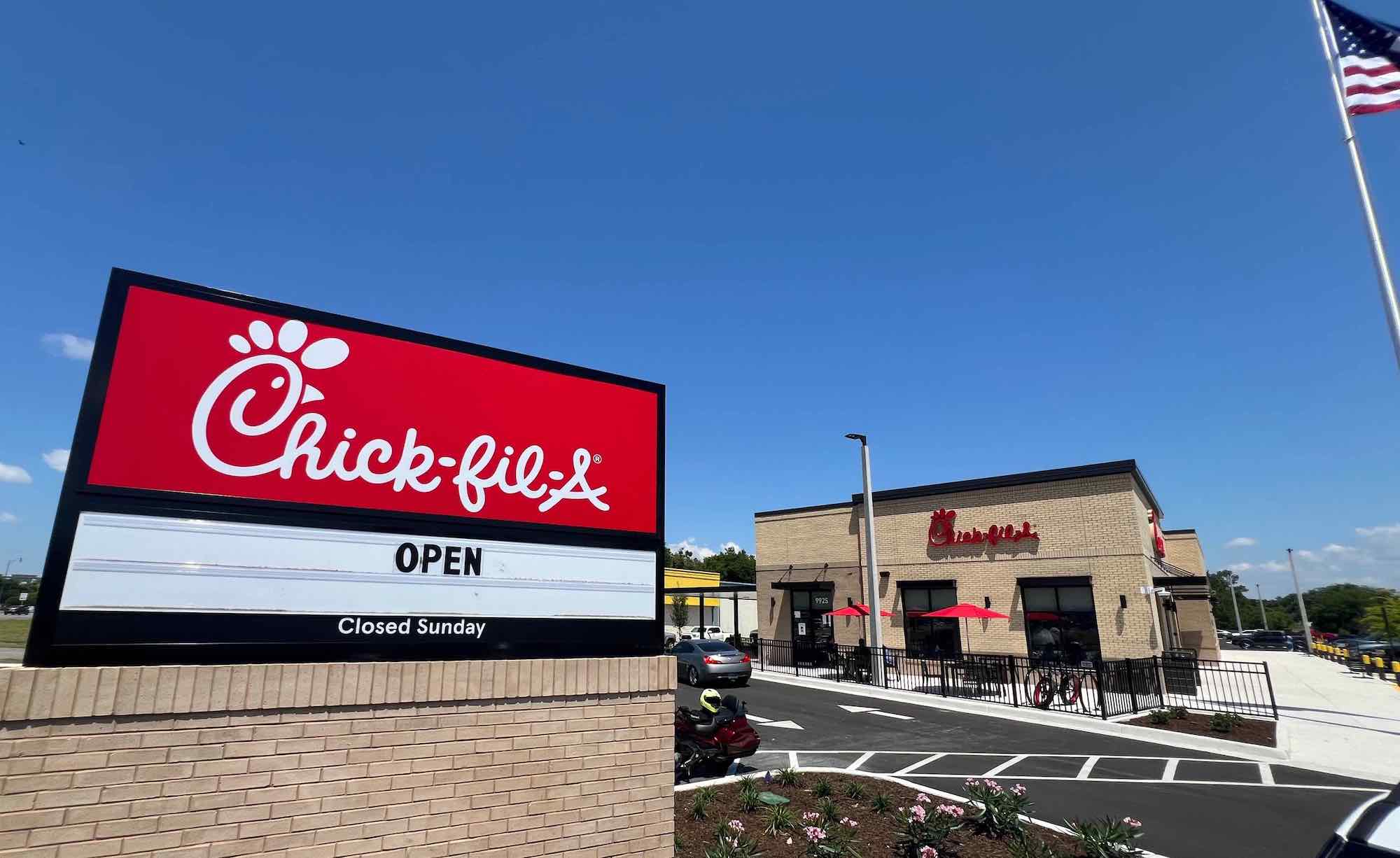 New Chick fil A in Leesburg is now open