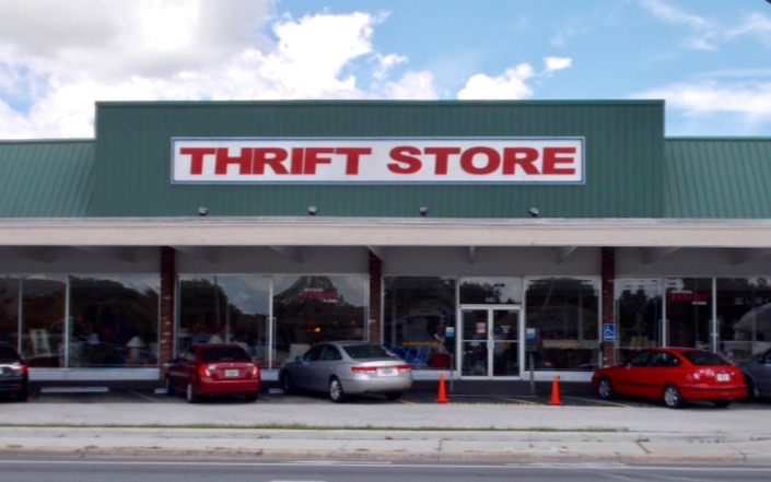 First Baptist Thrift Store in Leesburg