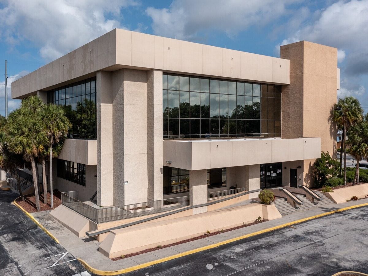 Suspect driving Mercedes leaves Social Security Office after backing into another vehicle