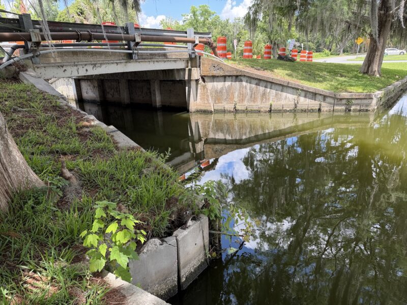 The Palm Harbor Drive bridge has numerous cracks in the seawalls on both sides of the structure