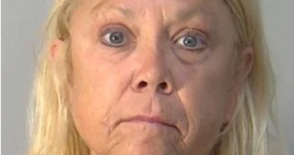 Teacher arrested on DUI charge while trying to lave school in Leesburg